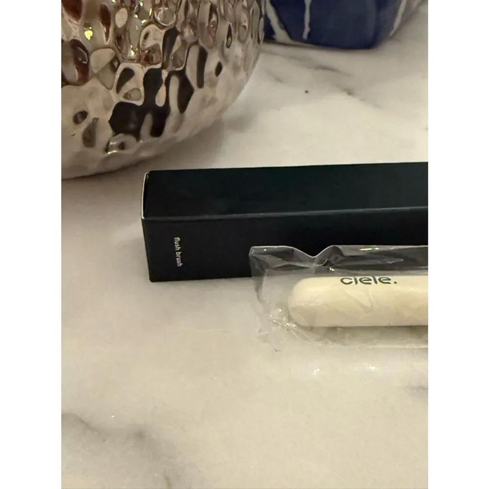 ciele The Flush Blush Brush